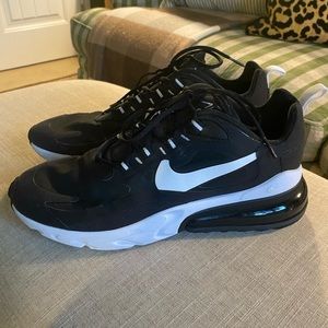 Nike Air 270 React - Black - Size 10